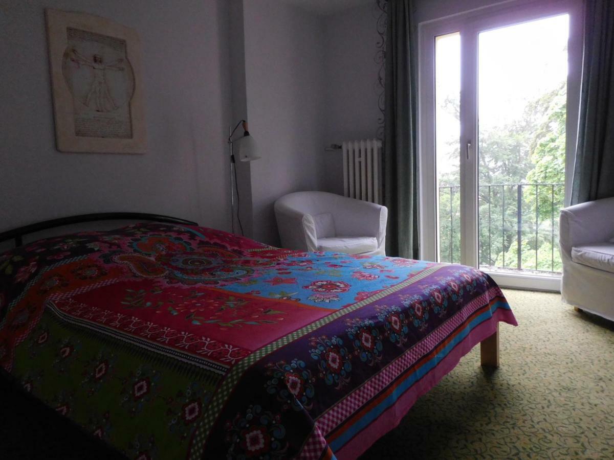 Pension/Bed And Breakfast Pangea 巴特劳特堡 外观 照片